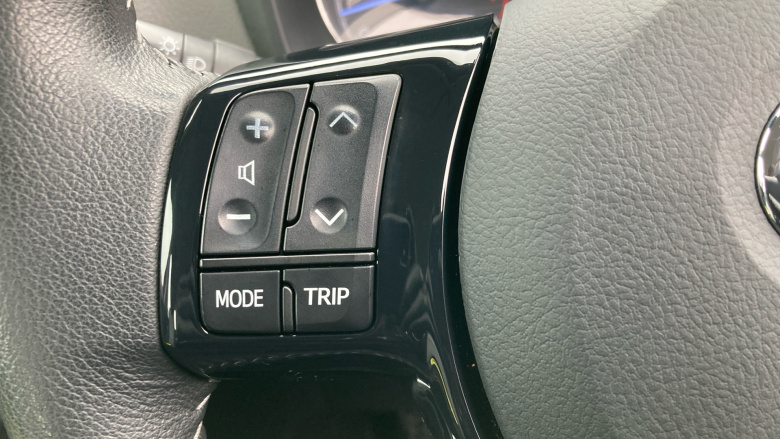 Toyota Yaris 1.5 VVT-i Icon 5dr Petrol Hatchback